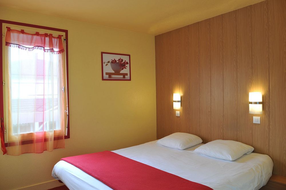 Fasthotel Caen Memorial ภายนอก รูปภาพ